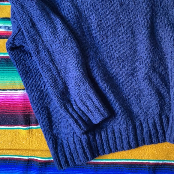 Oversized Sweater - Picture 2 of 4